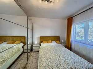 Apartament decomandat renovat cu 2 camere, zona Soarelui - imagine 2