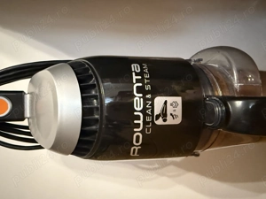 Aspirator vertical ROWENTA Clean&Steam cu fir si funcție de spălare pardoseală 