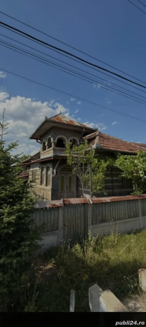 Casă locuibilă + teren 2750 mp, central Vacarea, 5 km de Târgu Jiu   ideal firmă solarii magazin