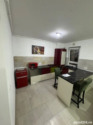 Apartamente regim Hotelier zona Coresi - imagine 2