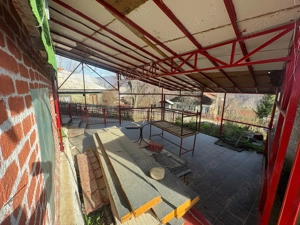 Costructie+teren de vanzare in Com. Sotrile, intravilan, utilitati disponibile:apa, curent, internet - imagine 4