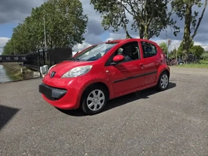 Peugeot 107 cutie automata robotizata benzina 1.0