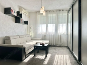 Apartament de vanzare (deasupra mag. Curtici) 2 camere Chisineu-Cris