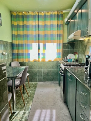 Apartament de vanzare (deasupra mag. Curtici) 2 camere Chisineu-Cris - imagine 6