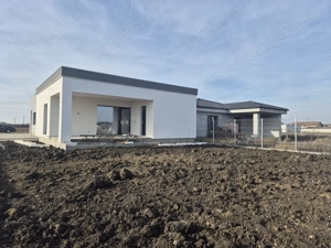 Vila moderna parter, 4 camere, eficienta energetic Via Carmina Arad, comision 0 - imagine 2