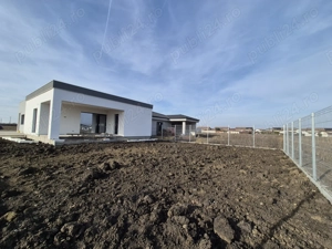 Vila moderna parter, 4 camere, eficienta energetic Via Carmina Arad, comision 0 - imagine 10