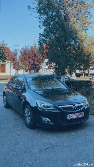 Opel Astra J 2010 - imagine 5