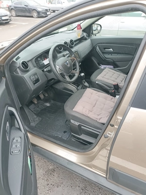 Dacia Duster 1.3 150cp 4x2 2019 - imagine 8