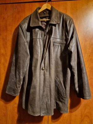 Vand haina piele barbati masura mare, culoare maro