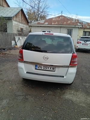 vând Opel Zafira 