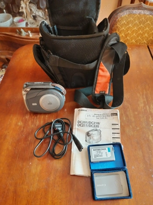 Aparat de filmat Canon