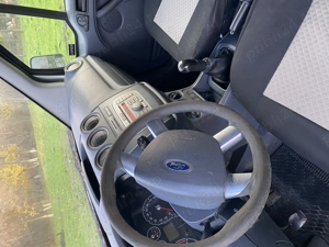 Ford Tranzit Connect vrea un nou proprietar  - imagine 2