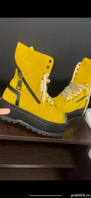 bocanci  auri - imagine 2