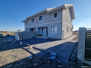 De vânzare   1 2 Duplex modern la 2 min de Timisoara