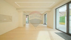 Armonie între tradiție și modernitate – Vilă contemporană în Brasov - imagine 8