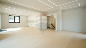 Armonie între tradiție și modernitate – Vilă contemporană în Brasov - imagine 18