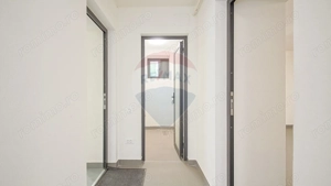 Armonie între tradiție și modernitate – Vilă contemporană în Brasov - imagine 19