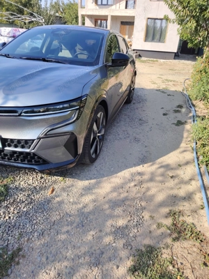 Renault Megane e-tech 60 kw 220 cp 15000 km
