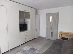 Persoana fizica, închiriez garsonieră în Mărăști, pe str Cojocnei 11-13 