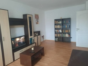 Închiriez apartament 2 camere decomandate 