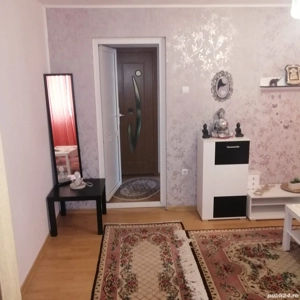 Inchiriez apartament 2 camere docomandat