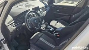 BMW Seria 2 Touring 218i Sport Line   2017   64.000 km   136 CP   Benzină   Alb - imagine 3