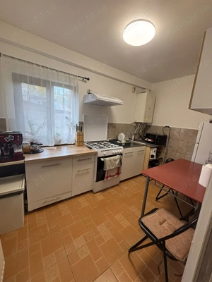 Inchiriez apartament in vila