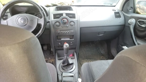 Vând sau schimb  Renault Megane 2  - imagine 5