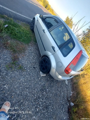 ford fiesta 1.4 benzina  - imagine 5