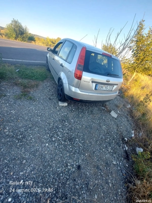 ford fiesta 1.4 benzina  - imagine 4