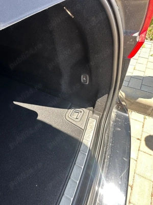 Volvo XC60 2022, R Design, Black Edition - imagine 9