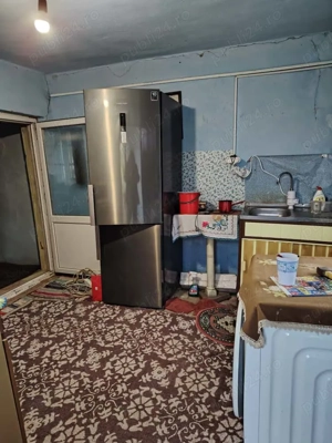 Casă bătrânescă din cărămidă  - imagine 3