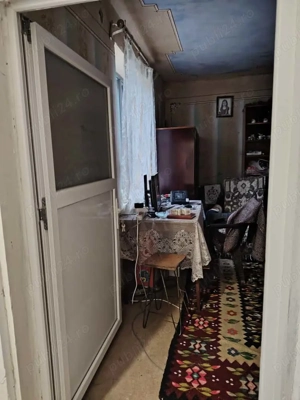 Casă bătrânescă din cărămidă  - imagine 6