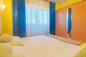 Proprietar - 3 camere DECOMANDATE, CENTRALA proprie, complet utiliat, JACUZZI, langa Iulius Mall - imagine 2