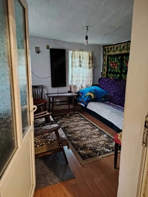 Casă bătrânească de vânzare - imagine 2