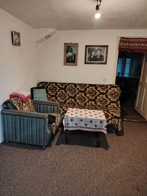 Casă bătrânească de vânzare - imagine 3