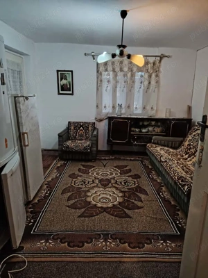 Casă bătrânească de vânzare - imagine 4