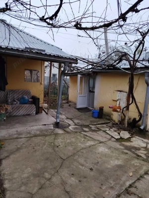 Casă bătrânească de vânzare - imagine 6