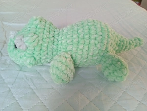 Triceratops croșetat manual  - imagine 4