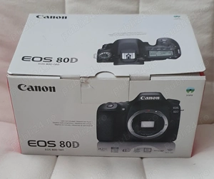 Vand aparat foto DSLR Canon 80D, ca nou