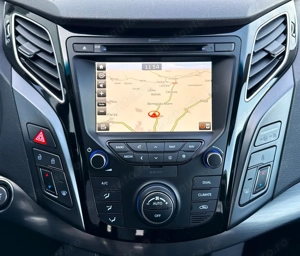 Hyundai i40 Kombi 1.7 CRDi DCT Trend - imagine 8