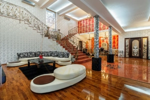 Casa impresionanta - Curte generoasa si Piscina - Otopeni! - imagine 2