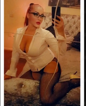 Matură Înspita fierbinte sexi și pasională ofer servicii de vis vino și convinge te