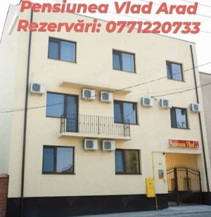 Cazare Pensiunea Vlad, 140 lei zi cameră, parcare gratuită!