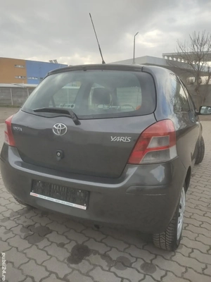 Toyota Yaris 1,33 - imagine 3