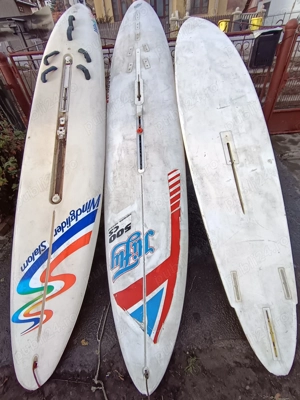 Placa de Windsurf, cu catarg si Boom (rigida, nu SUP pneumatic)