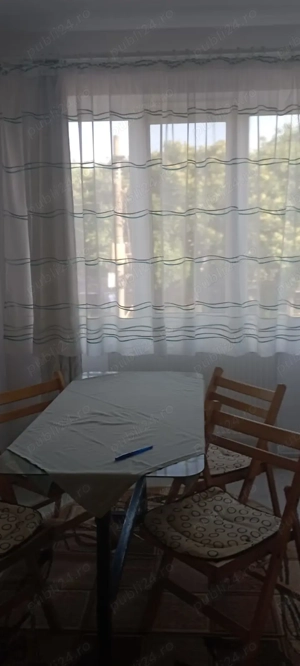 Închiriez garsonieră 