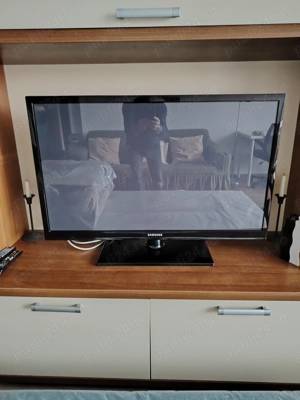 Vând TV  led HD Samsung diagonala 108 cm