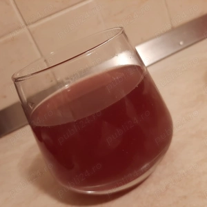 Vin roze natural din struguri nohan alb, ananas, hamburg