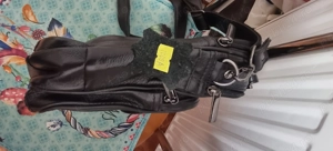 Geantă bărbătească piele naturală   NOUĂ   350 lei